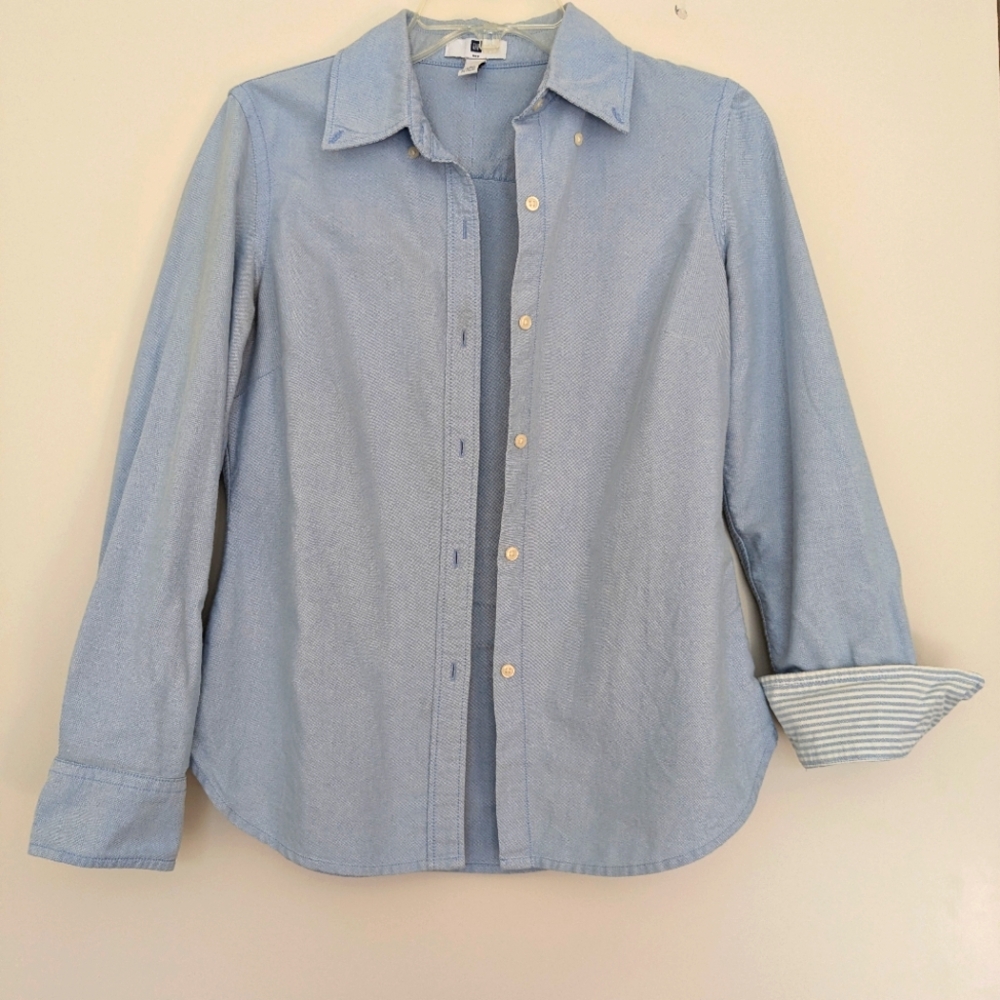 EUC Blue Gap Button Down Long Sleeve Collared Fitted Blouse, WS